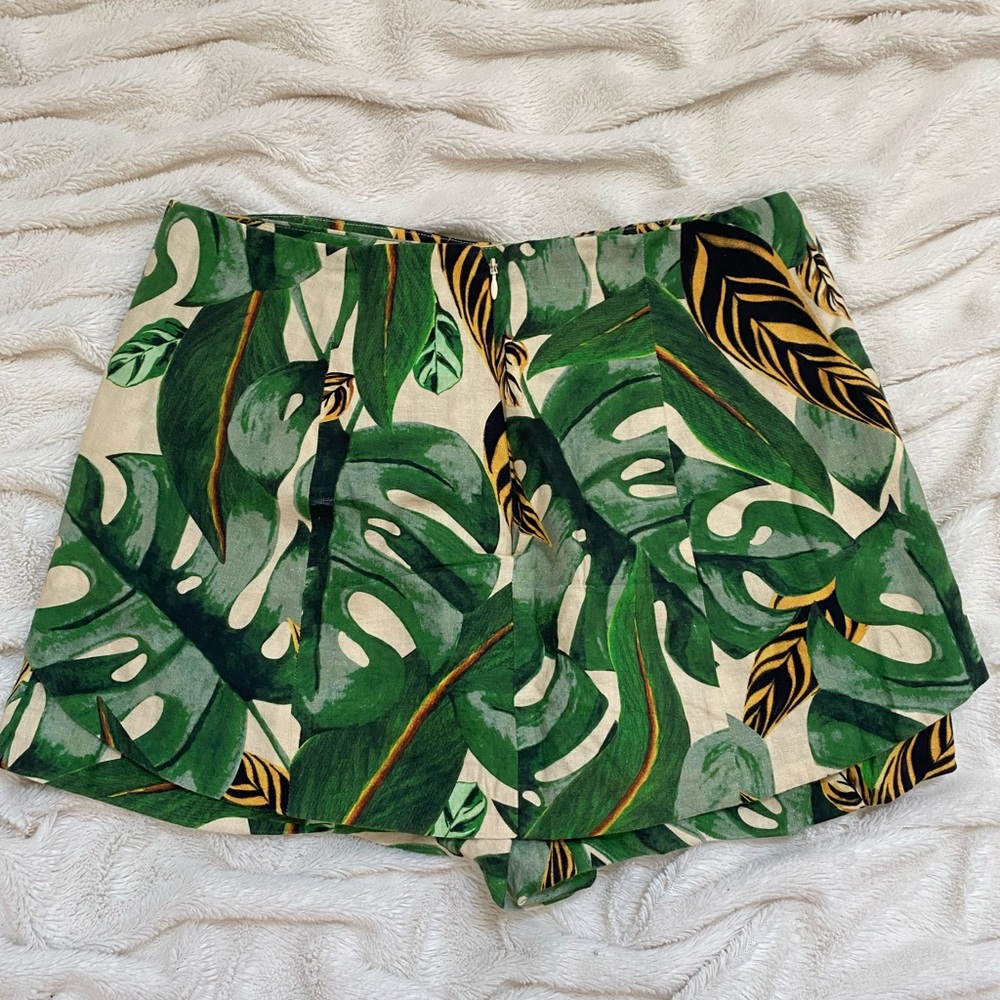 Farm Rio tropical leaf print shorts - Picture 2 of 4
